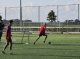 Training van S.K.N.W.K. JO19-1 van donderdag 22 mei 2025 (57/68)
